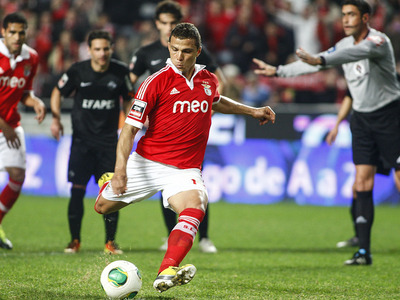 Benfica v Acadmica Liga Zon Sagres J19 2012/13 