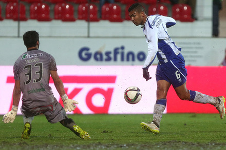 Penafiel v FC Porto Primeira Liga J17 2014/15